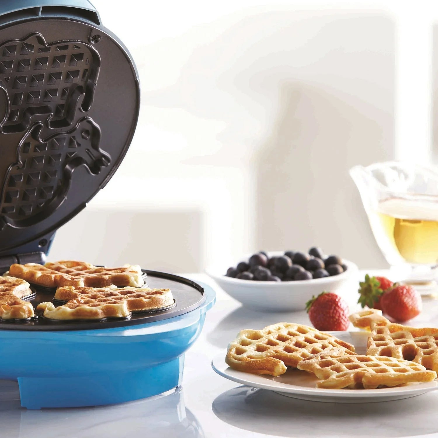 Brentwood Appliances New TS-253 Non-Stick Animal Shape Waffle Maker Machine, Blue