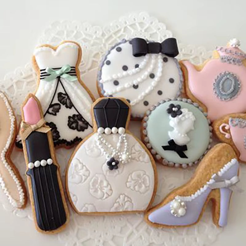 Stainless Steel Makeup Tools Biscuit Mould Lipstick Perfume Shape Fondant Cake Mold 3D Pastry Cookie Cutters Cake Tools