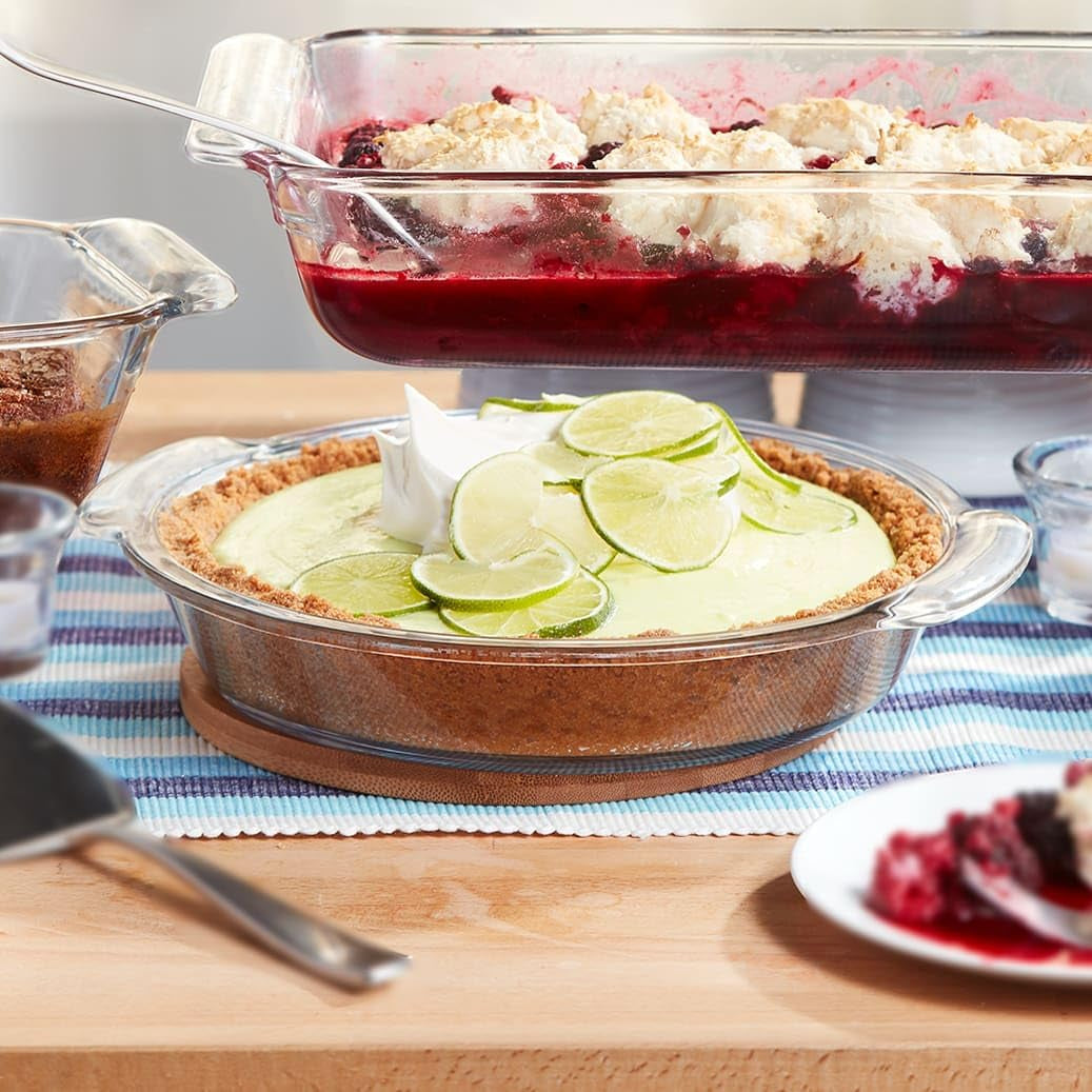 Libbey Baker’S Premium 2 Piece Glass Pie Plate Set, Stackable, 1.4 Qt, Clear Versatile 9 Inch Deep Dish Pie Plate, Pie Plates for Baking and Food Prep